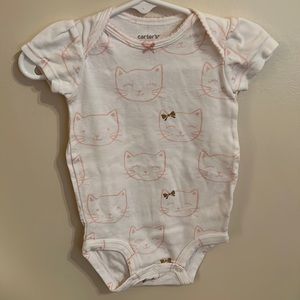 Carter's white onesie, pink cats w/ gold bows 6M